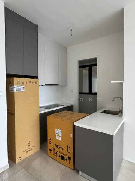 Service Residence for Sale at Kensho Residence - Ray Chong - Kitchen - PropertyGuru.com.my
