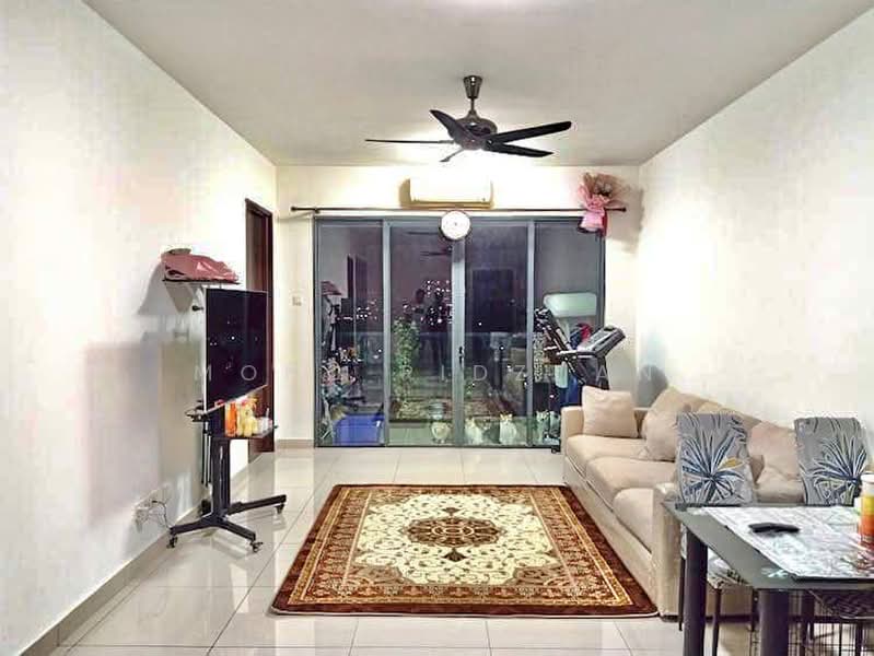 Servis Apartment untuk Dijual di Symphony Tower (Menara Simfoni) - Mohd Ridzuan - Living Room - PropertyGuru.com.my