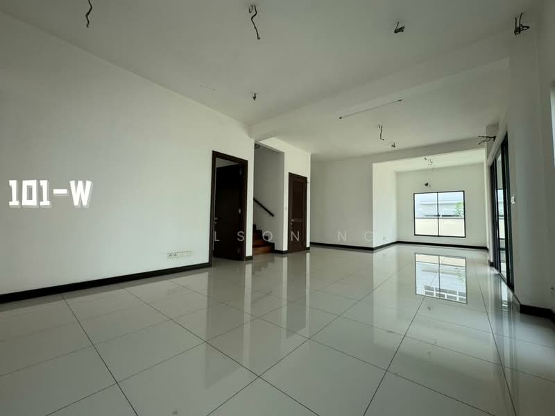 Semi-Detached House for Sale in Setia Eco Park (Setia Alam) - Wilson Ng - Living Room - PropertyGuru.com.my