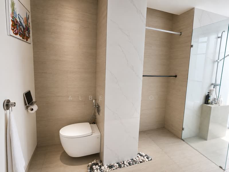 Service Residence for Sale at Lumi Tropicana Serviced Residence - Albert Ho - Bathroom - PropertyGuru.com.my