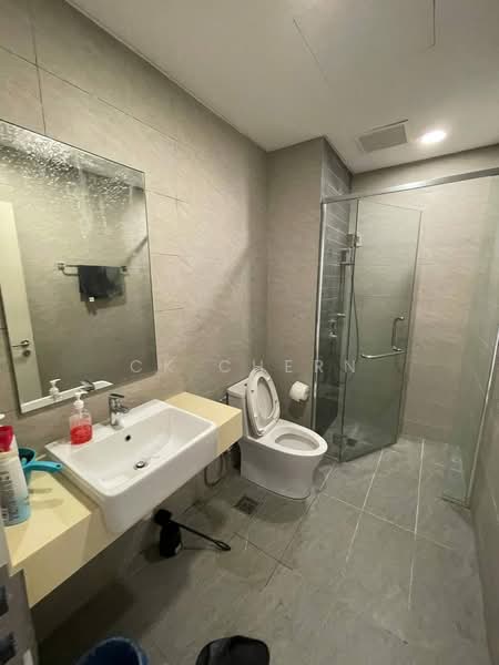 Condominium for Rent at Vivo Residential Suites - CK Chern - Bathroom - PropertyGuru.com.my