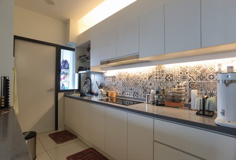 Servis Apartment untuk Dijual di Setia City Residences - Eve Wong - Kitchen - PropertyGuru.com.my