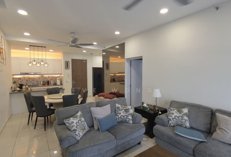 Servis Apartment untuk Dijual di Setia City Residences - Eve Wong - Living Room - PropertyGuru.com.my