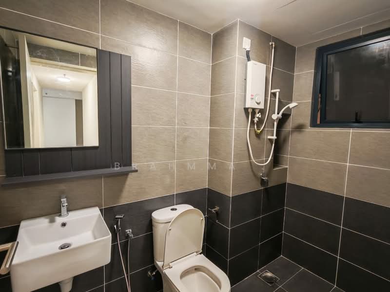 Condominium for Rent at D'Clover Residences - Brahmma . - Bathroom - PropertyGuru.com.my