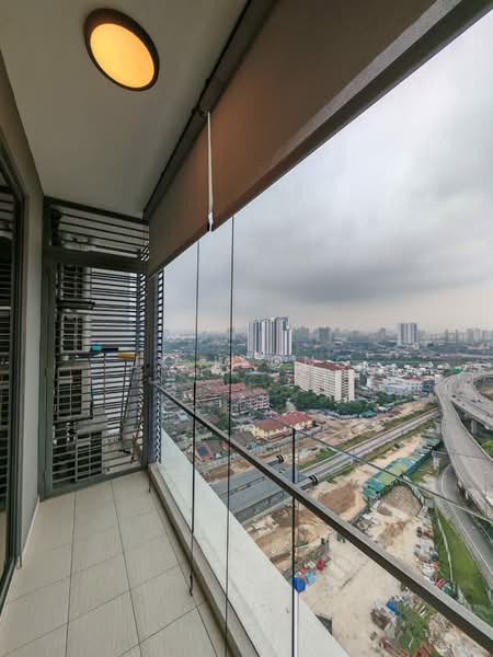 Servis Apartment untuk Dijual di United Point (Residensi Berpadu) - JK Leong - Balcony - PropertyGuru.com.my
