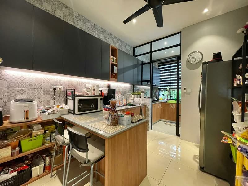 3-storey Terraced House for Sale in Setia Pearl Island (Bayan Lepas) - Amanda Lam - Kitchen - PropertyGuru.com.my