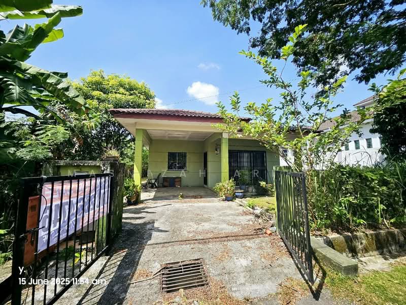 Bungalow for Sale in Seri Kembangan (Selangor) - Masnizah Arifin - Exterior - PropertyGuru.com.my