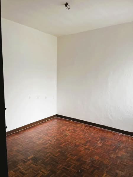 Pangsapuri untuk Dijual di Subang Perdana Goodyear Court 6 - Evelyn Lee - Interior - PropertyGuru.com.my