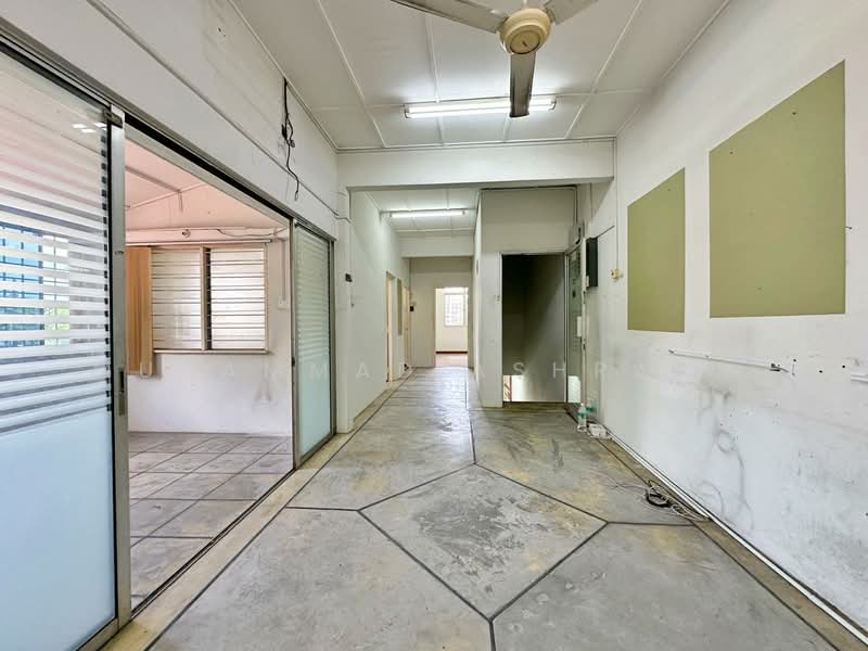 Shop for Rent in Usj 19 (Subang Jaya) - Muhammad Ashraf . - Interior - PropertyGuru.com.my
