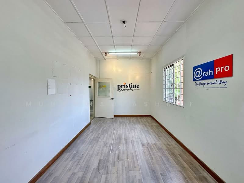 Shop for Rent in Usj 19 (Subang Jaya) - Muhammad Ashraf . - Interior - PropertyGuru.com.my