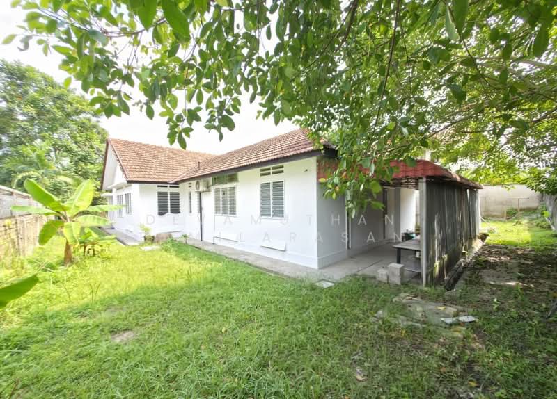 Rumah Banglo untuk Dijual di Seksyen 5 (Petaling Jaya) - Devamuthan Tamilarasan - Exterior - PropertyGuru.com.my