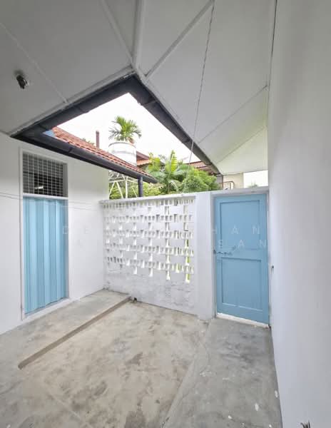Rumah Banglo untuk Dijual di Seksyen 5 (Petaling Jaya) - Devamuthan Tamilarasan - Yard - PropertyGuru.com.my