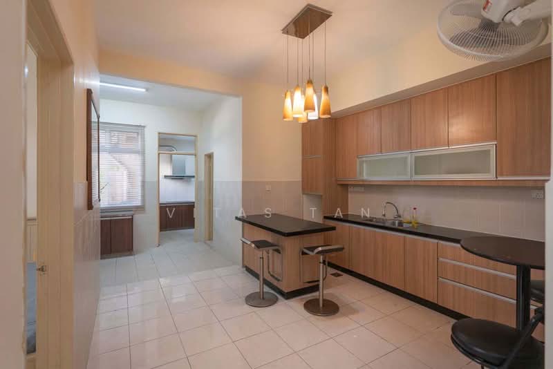 Semi-Detached House for Rent in Setia Damai (Setia Alam) - Vitas Tan - Kitchen - PropertyGuru.com.my
