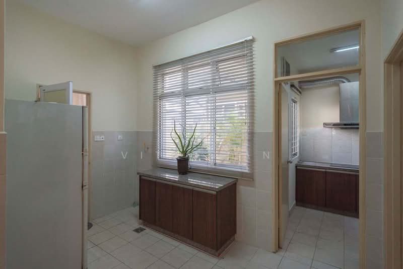 Semi-Detached House for Rent in Setia Damai (Setia Alam) - Vitas Tan - Kitchen - PropertyGuru.com.my