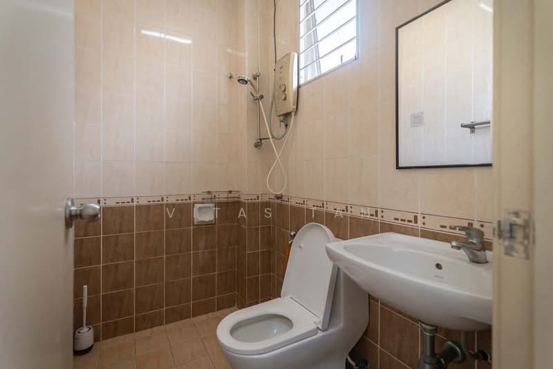 Semi-Detached House for Rent in Setia Damai (Setia Alam) - Vitas Tan - Bathroom - PropertyGuru.com.my