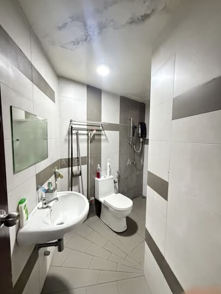 Kondominium untuk Dijual di Quayside @ Clear Water Bay - Hasnizam . - PropertyGuru.com.my