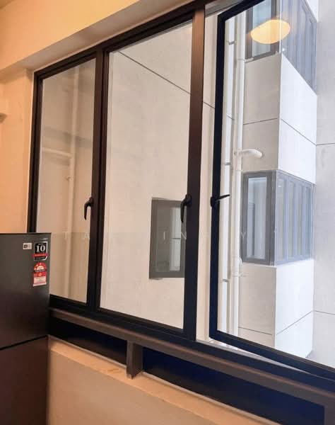 Kondominium untuk Disewa di R&F Princess Cove Phase 2-Seine Region - Tan Bing Yi - Balcony - PropertyGuru.com.my