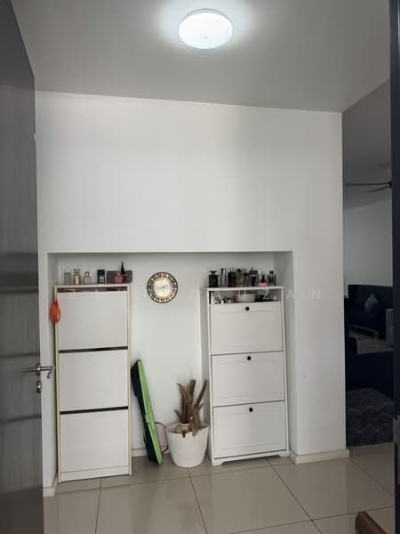 Rumah Teres 3 Tingkat untuk Dijual di Tamansari (Rawang) - Zann Fauzan - Entrance - PropertyGuru.com.my