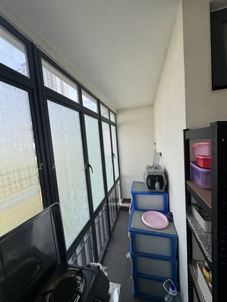 Rumah Teres 3 Tingkat untuk Dijual di Tamansari (Rawang) - Zann Fauzan - Balcony - PropertyGuru.com.my