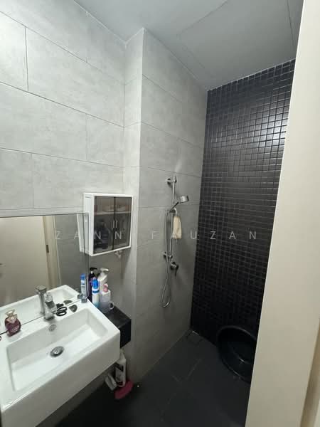 Rumah Teres 3 Tingkat untuk Dijual di Tamansari (Rawang) - Zann Fauzan - Bathroom - PropertyGuru.com.my