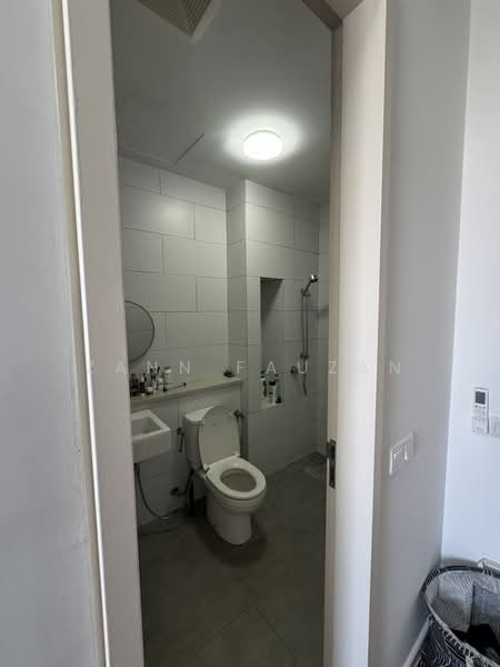 Rumah Teres 3 Tingkat untuk Dijual di Tamansari (Rawang) - Zann Fauzan - Bathroom - PropertyGuru.com.my
