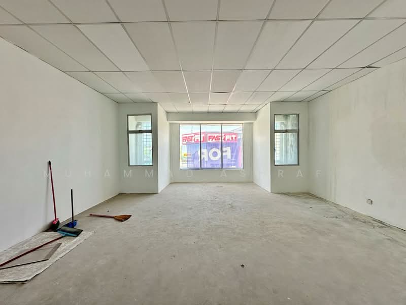 Shop / Office for Rent in Bandar Seri Putra (Bangi) - Muhammad Ashraf . - Interior - PropertyGuru.com.my