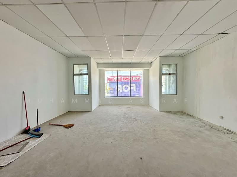 Shop / Office for Rent in Bandar Seri Putra (Bangi) - Muhammad Ashraf . - Interior - PropertyGuru.com.my