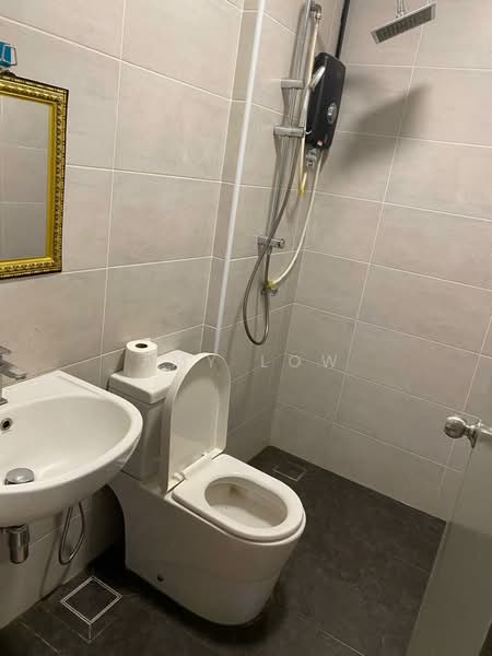 Servis Apartment untuk Disewa di B11 Parkland Residence - Amy Low - Bathroom - PropertyGuru.com.my