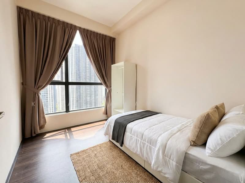 Servis Apartment untuk Disewa di Altris Residences @ The Quartz WM - Kamal Kamaruddin - Bedroom - PropertyGuru.com.my