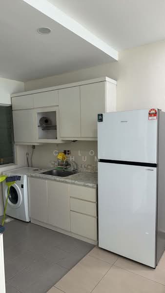 Servis Apartment untuk Disewa di SuriaMas Suites - Chloe Shum - Kitchen - PropertyGuru.com.my