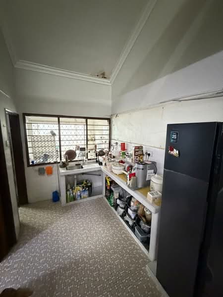 1-storey Terraced House for Sale in Taman Perling (Perling) - Phang Elainne - Kitchen - PropertyGuru.com.my