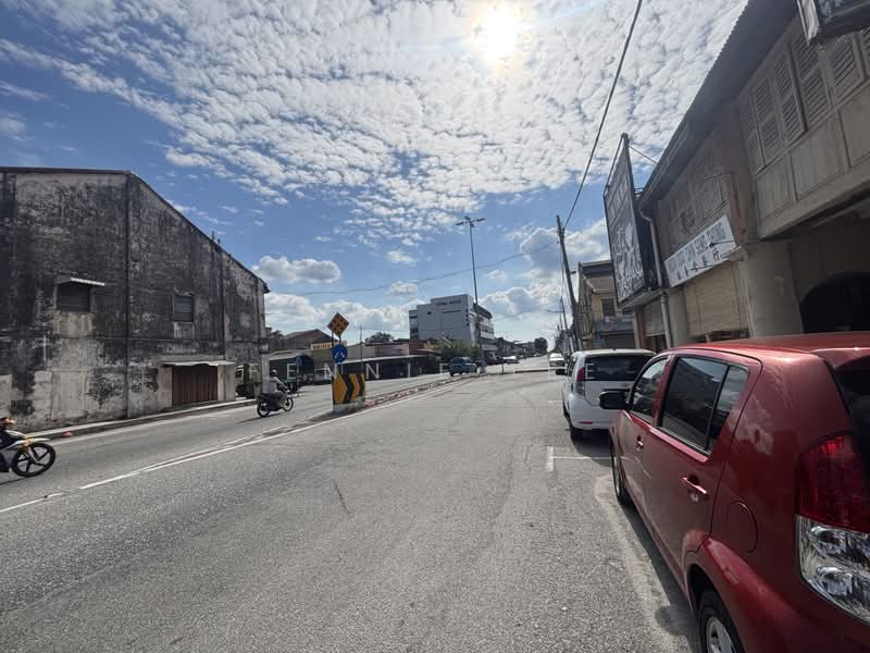 Shop for Sale in Teluk Intan (Perak) - Fennie Tee - PropertyGuru.com.my