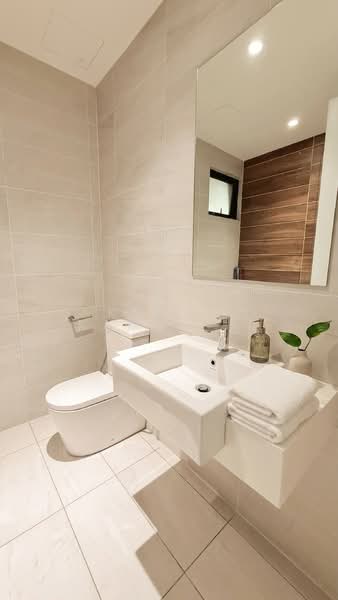 Servis Apartment untuk Disewa di UNIO Residence - Kamal Kamaruddin - Bathroom - PropertyGuru.com.my