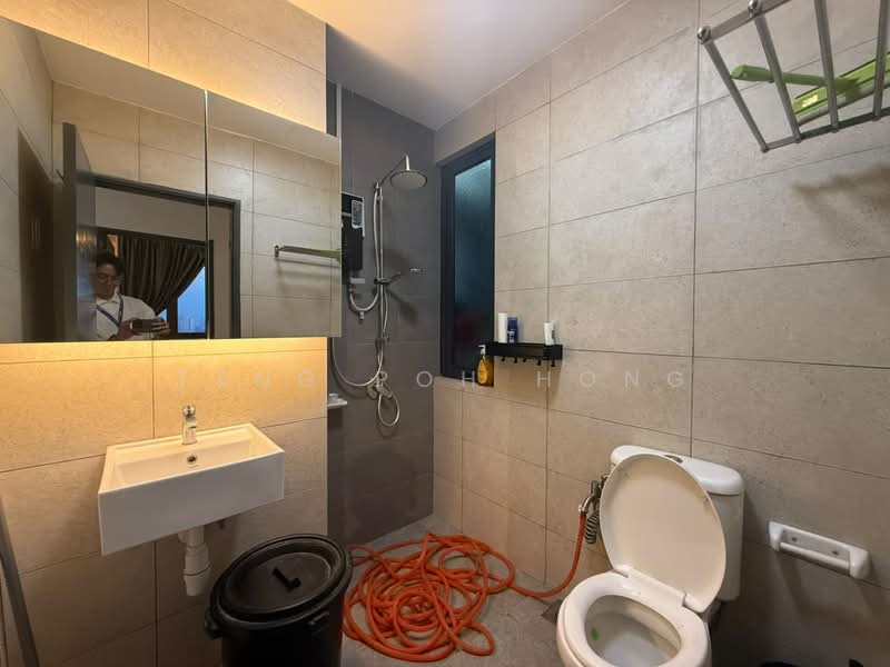 Servis Apartment untuk Disewa di Aera Residence - Teng Poh Hong - Bathroom - PropertyGuru.com.my