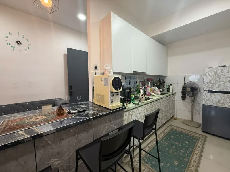 Servis Apartment untuk Disewa di Aera Residence - Teng Poh Hong - Kitchen - PropertyGuru.com.my