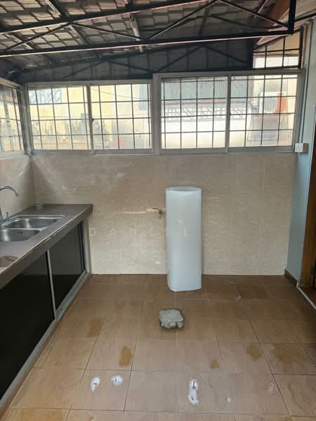 Rumah Teres 2 Tingkat untuk Dijual di BANDAR PUCHONG JAYA (Puchong) - DANIEL . - Kitchen - PropertyGuru.com.my