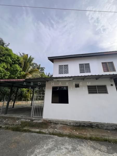 Rumah Teres 2 Tingkat untuk Dijual di Kelapa Sawit (Kulai) - Abd Hakeem Abd Jalil - PropertyGuru.com.my
