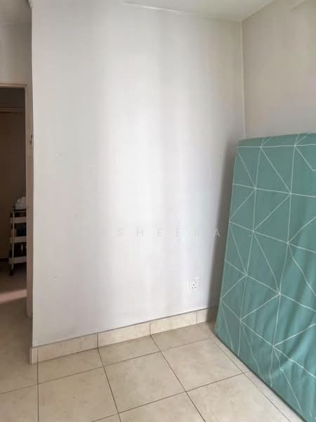 Kondominium untuk Disewa di Changkat View - Mazsheera . - 2nd bedroom - PropertyGuru.com.my