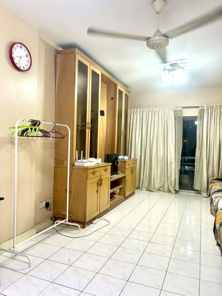 Kondominium untuk Disewa di Pantai Panorama Condominiums - Sky Loong - Living Room - PropertyGuru.com.my