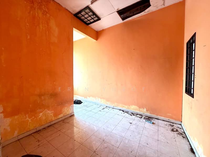 Rumah Teres 2 Tingkat untuk Dijual di Taman Cengal Utama (Paroi) - Erin Yusof - PropertyGuru.com.my