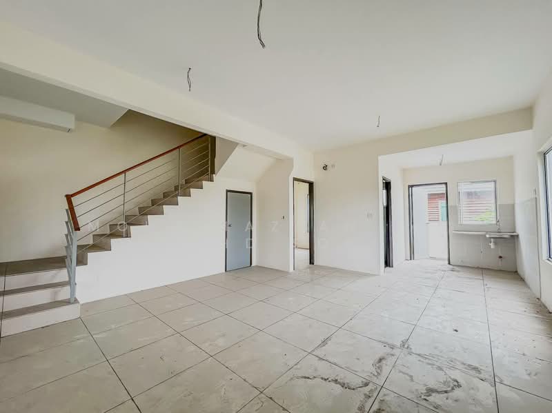 Terraced House for Sale in Kuala Selangor (Selangor) - Mohd Hazlan bin Mohd Sopi - Living Room - PropertyGuru.com.my