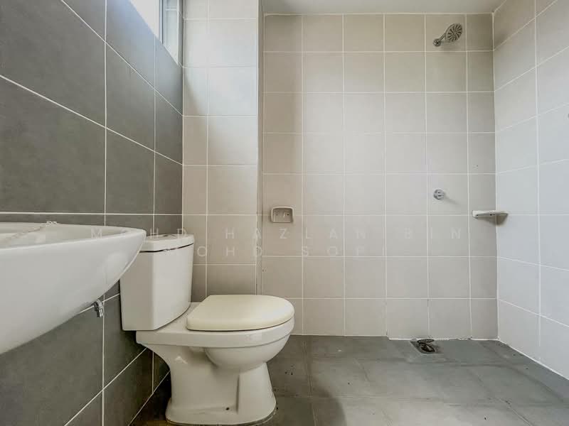 Terraced House for Sale in Kuala Selangor (Selangor) - Mohd Hazlan bin Mohd Sopi - Bathroom - PropertyGuru.com.my