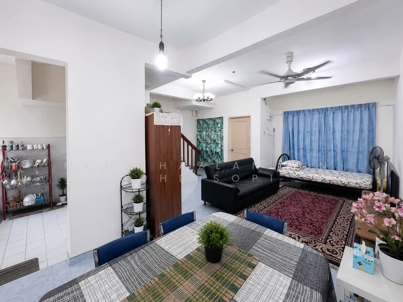 2-storey Terraced House for Sale in Bandar Puncak Alam (Puncak Alam) - Mohd Hazlan bin Mohd Sopi - PropertyGuru.com.my