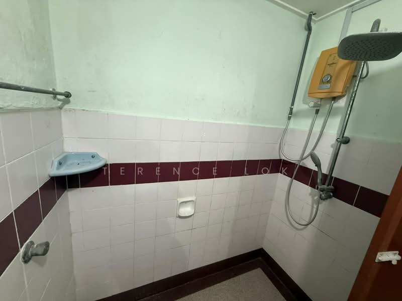 Kondominium untuk Disewa di Bay View Villas - Terence Lok - Bathroom - PropertyGuru.com.my