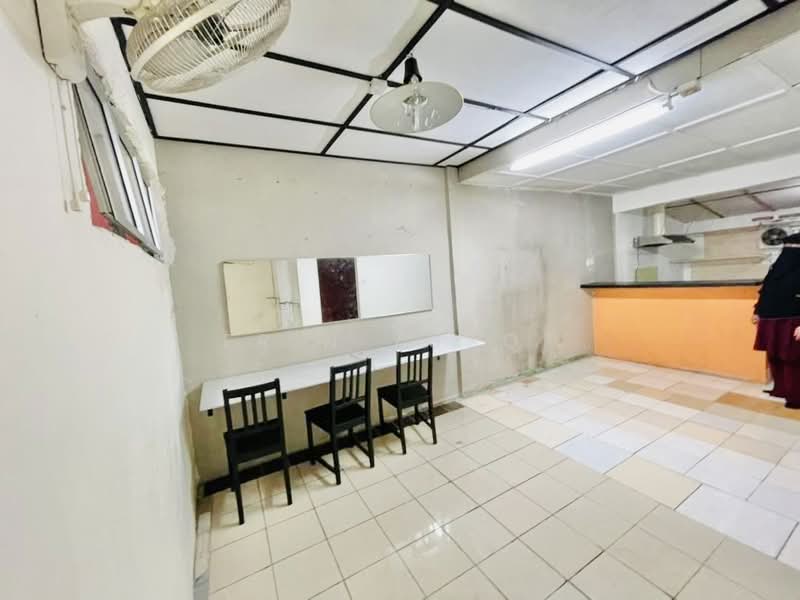 2-storey Terraced House for Sale in Salak Selatan (Kuala Lumpur) - Erin Yusof - Interior - PropertyGuru.com.my