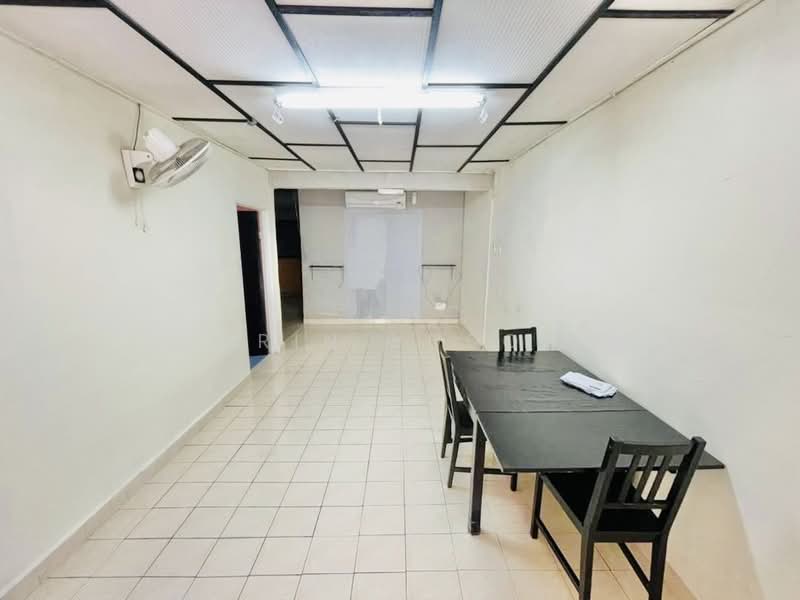 2-storey Terraced House for Sale in Salak Selatan (Kuala Lumpur) - Erin Yusof - Interior - PropertyGuru.com.my