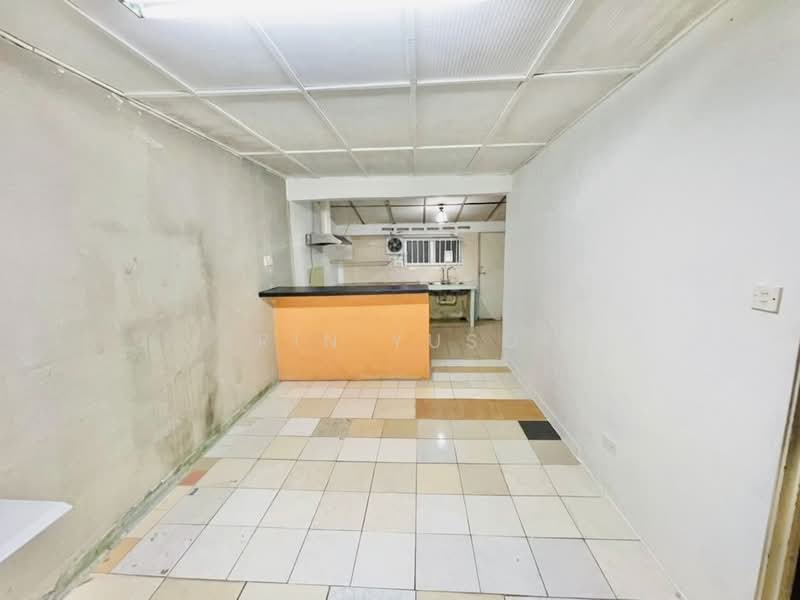 2-storey Terraced House for Sale in Salak Selatan (Kuala Lumpur) - Erin Yusof - Kitchen - PropertyGuru.com.my