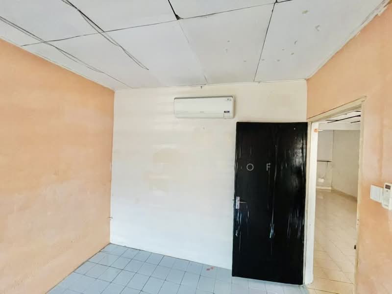 2-storey Terraced House for Sale in Salak Selatan (Kuala Lumpur) - Erin Yusof - Interior - PropertyGuru.com.my