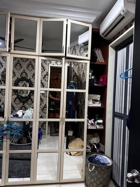 Servis Apartment untuk Disewa di KL Traders Square - Loharaj . - PropertyGuru.com.my