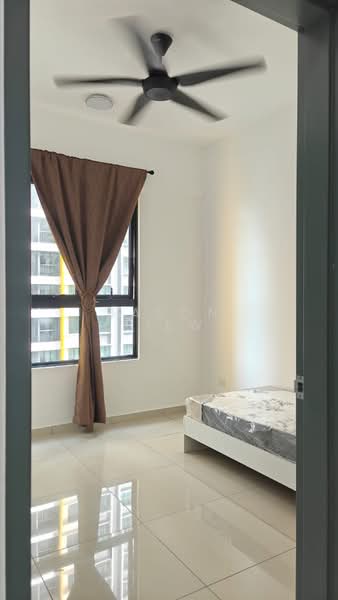 Servis Apartment untuk Disewa di Parkland Residence - Jason Liew - Bedroom - PropertyGuru.com.my